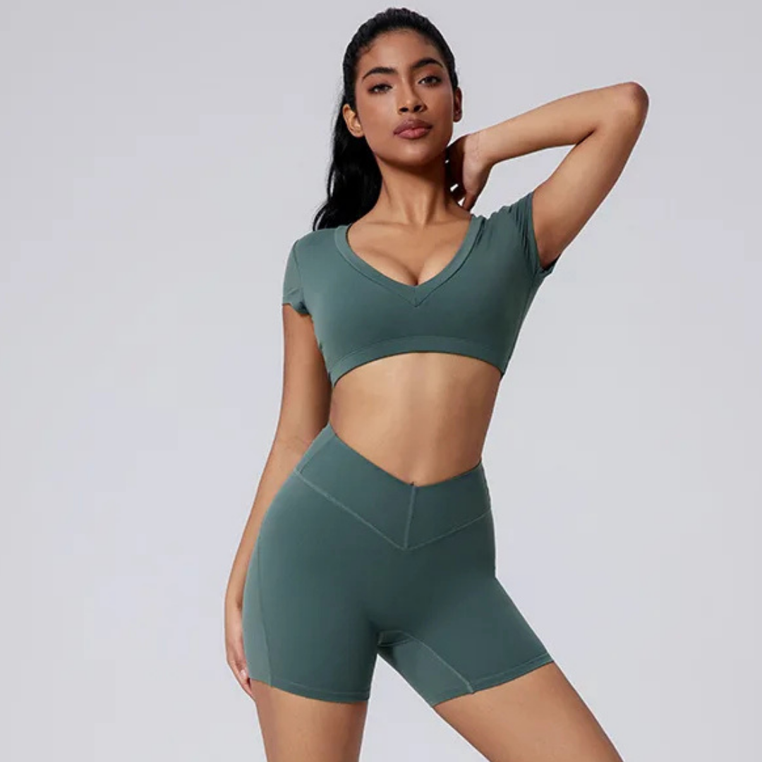 FAWN SEAMLESS HIGH-WAISTED SHORTS
