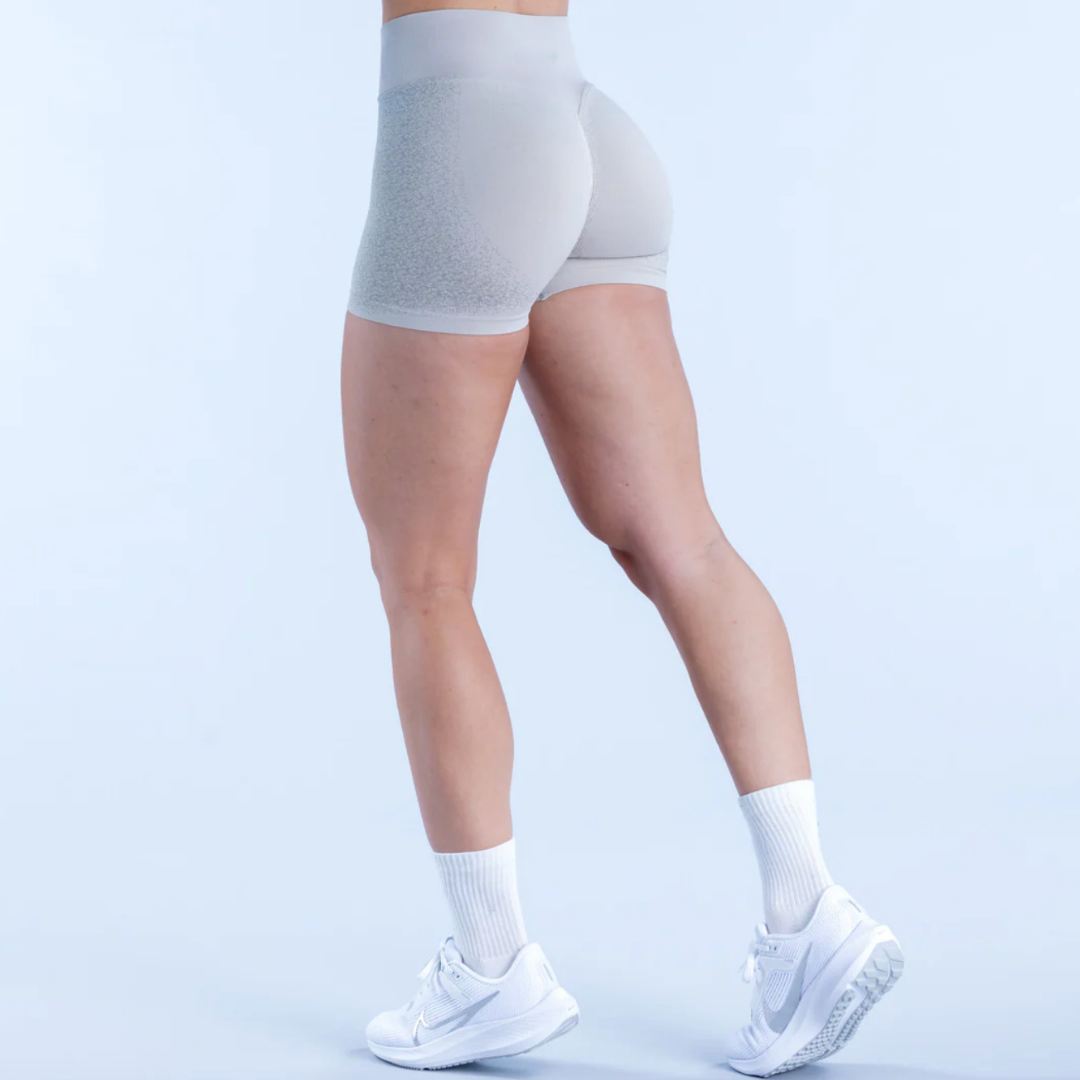 THE AURA SEAMLESS SHORTS
