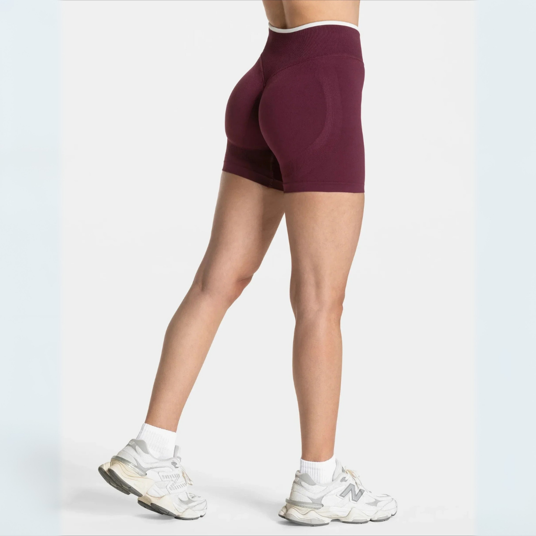THE FLEX SEAMLESS SHORTS