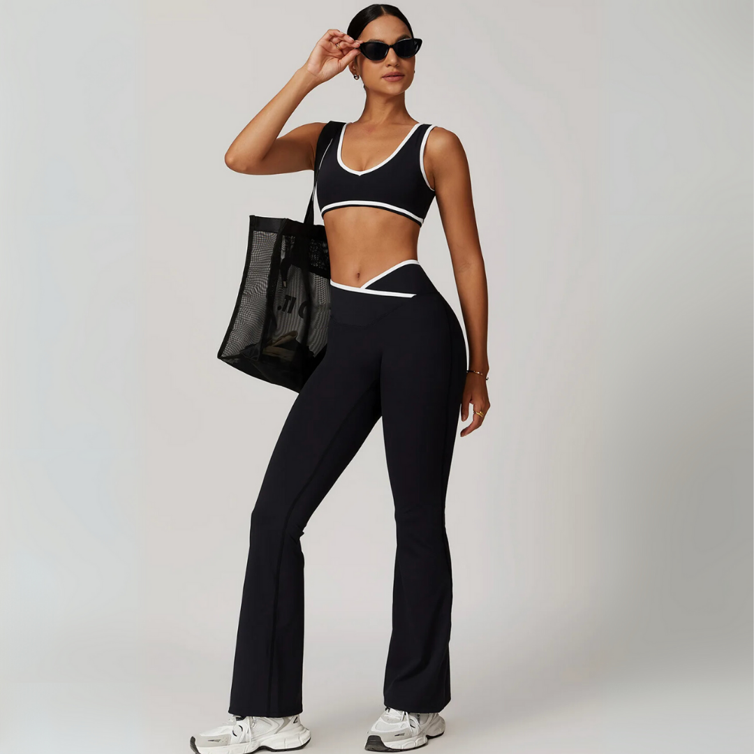 ARALINA SEAMLESS V-NECK SPORTS BRA