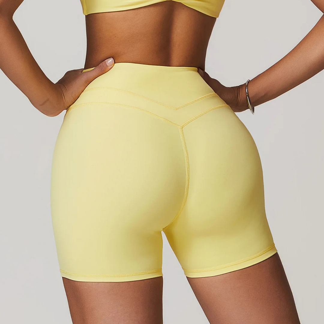 EMMELINE HIGH-WAISTED SEAMLESS SHORTS