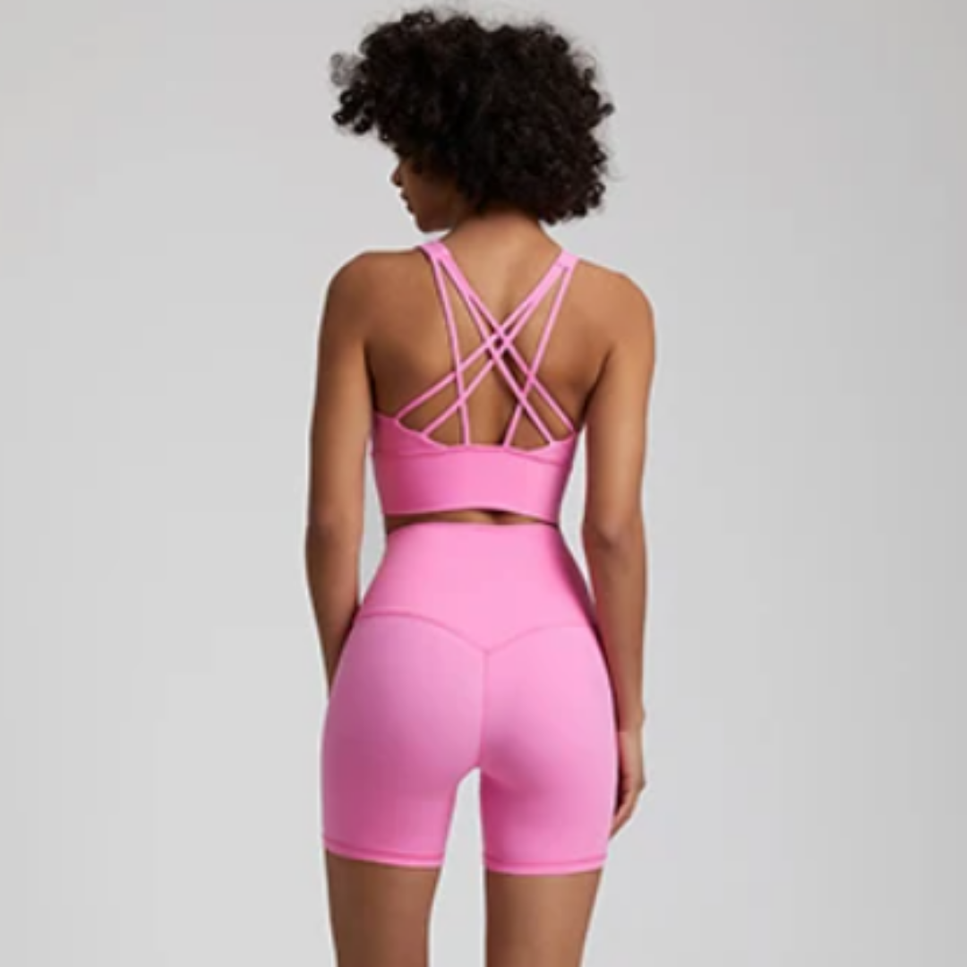 Cleo Set - Elevate your workout with this durable and stylish two-piece activewear set. The quick-dry and compression fit provide ultimate comfort and support for any exercise routine. Crafted from a blend of breathable and high-quality nylon/spandex materials.