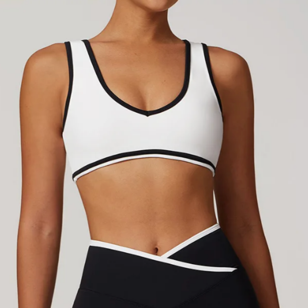 ARALINA SEAMLESS V-NECK SPORTS BRA