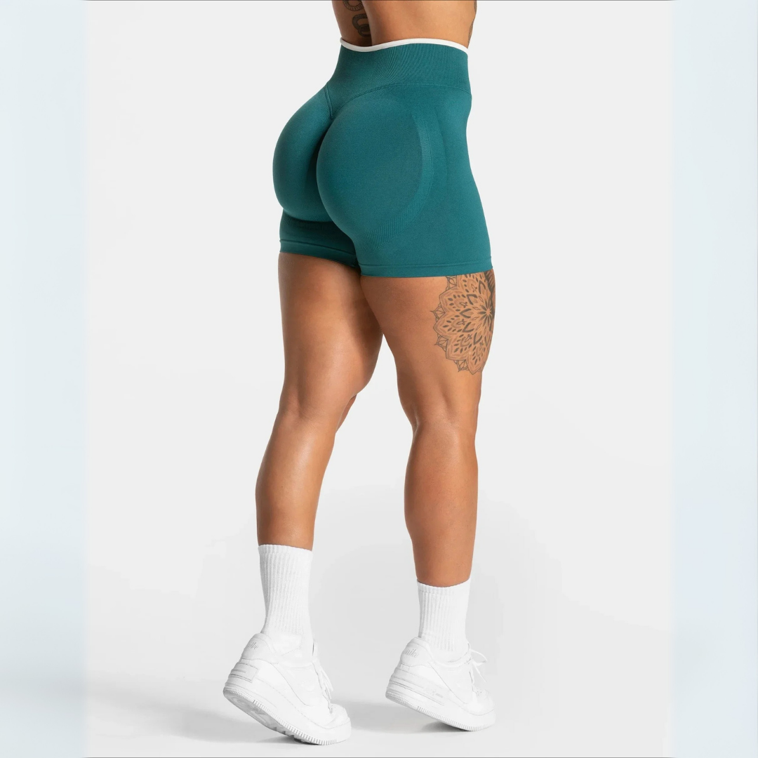 THE FLEX SEAMLESS SHORTS