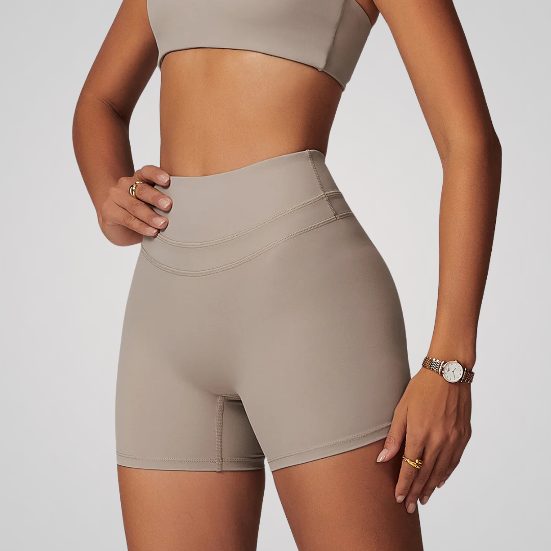 EMMELINE HIGH-WAISTED SEAMLESS SHORTS