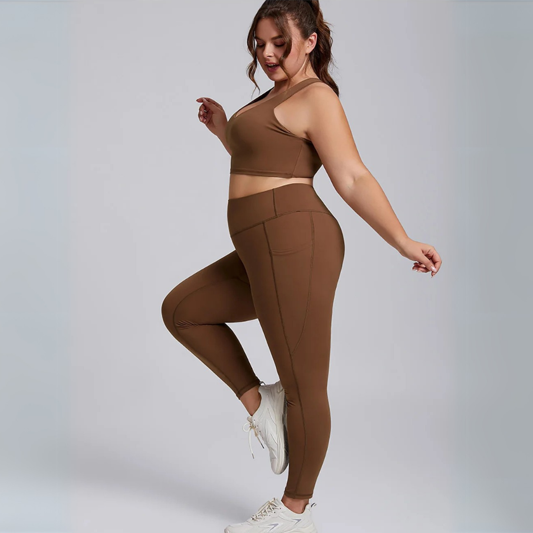 ARDEA SEAMLESS RACERBACK SPORTS BRA