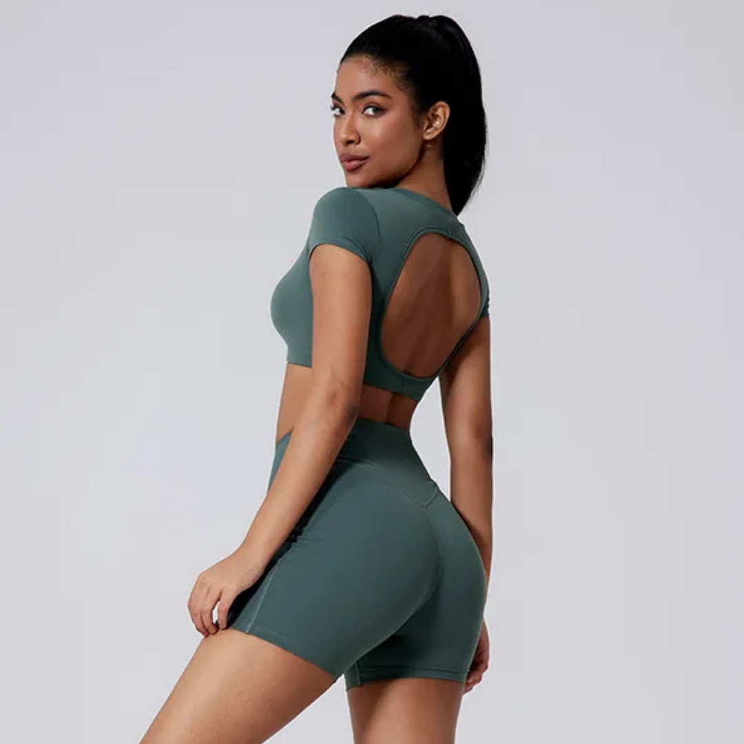 FAWN SEAMLESS HIGH-WAISTED SHORTS