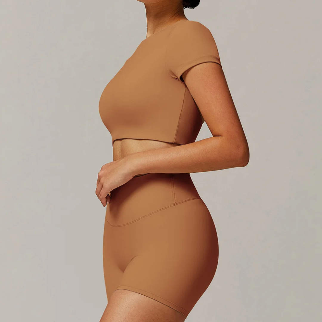 ALINA CROPPED KEYHOLE TEE