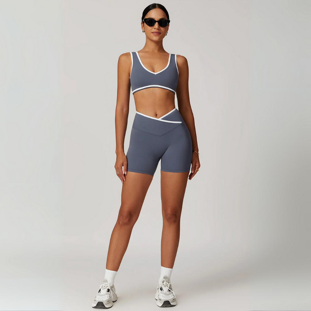 ARALINA SEAMLESS V-NECK SPORTS BRA