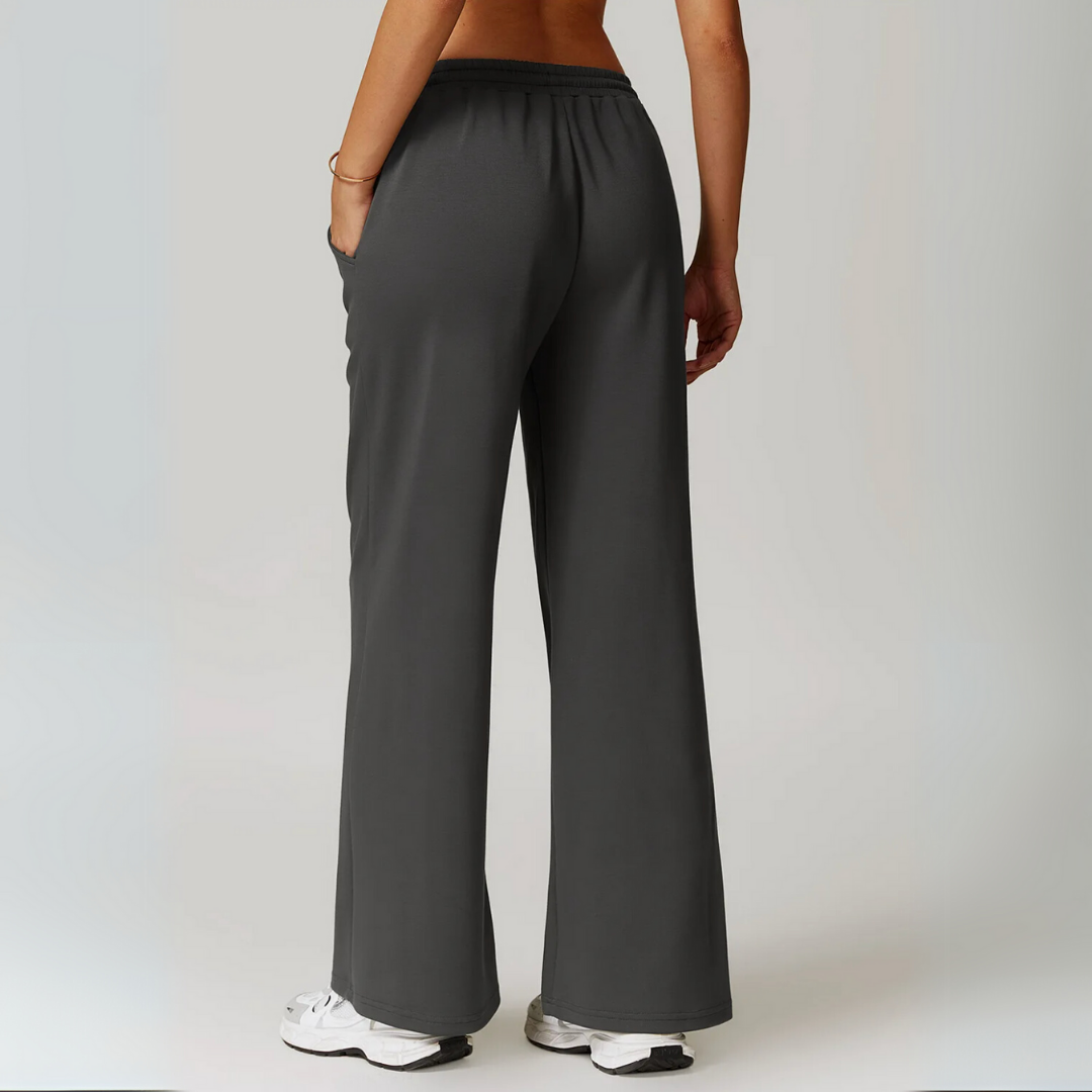 THE XANTHE RELAXED FIT SWEATPANTS