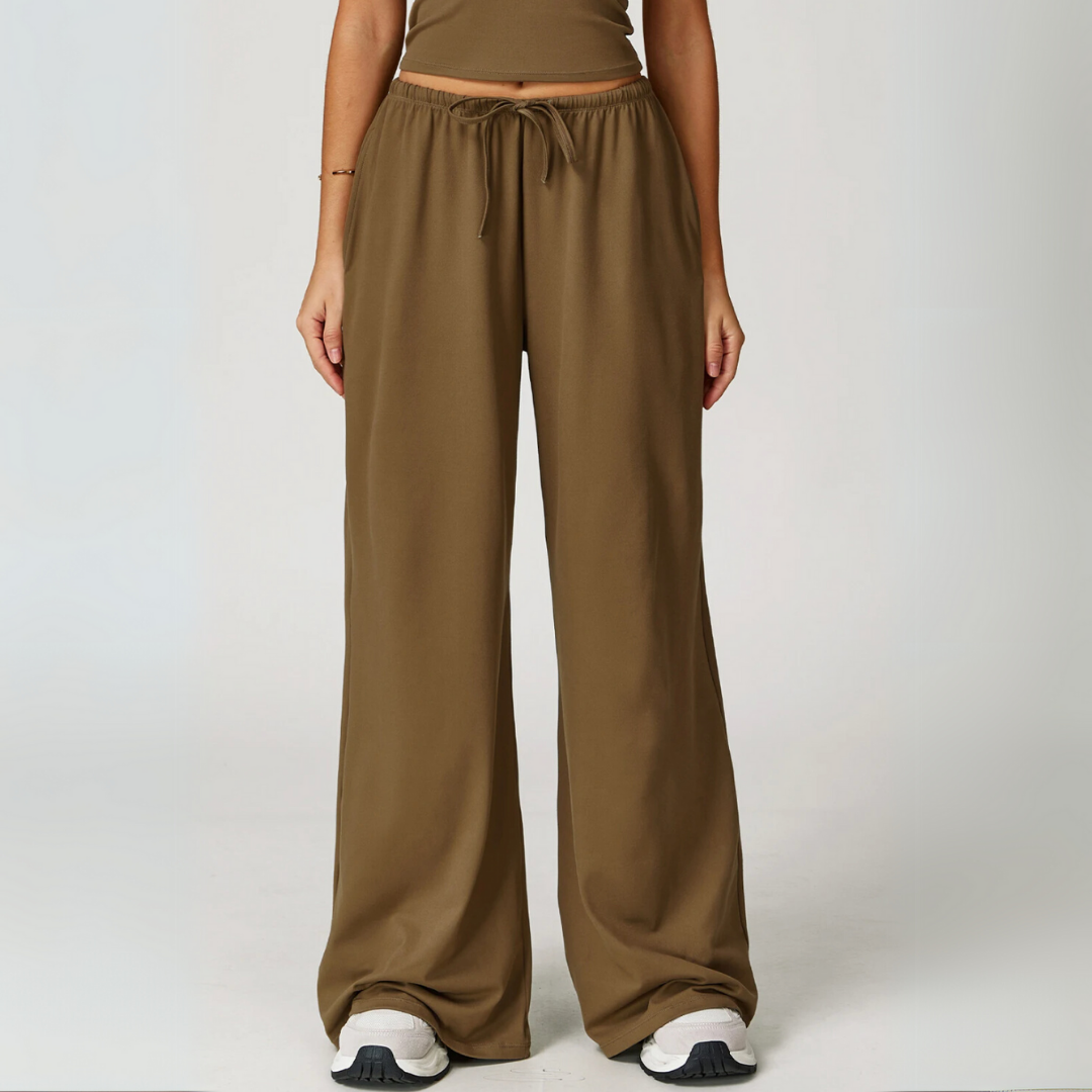 THE LIORA DRAWSTRING RELAXED FIT SWEATPANTS