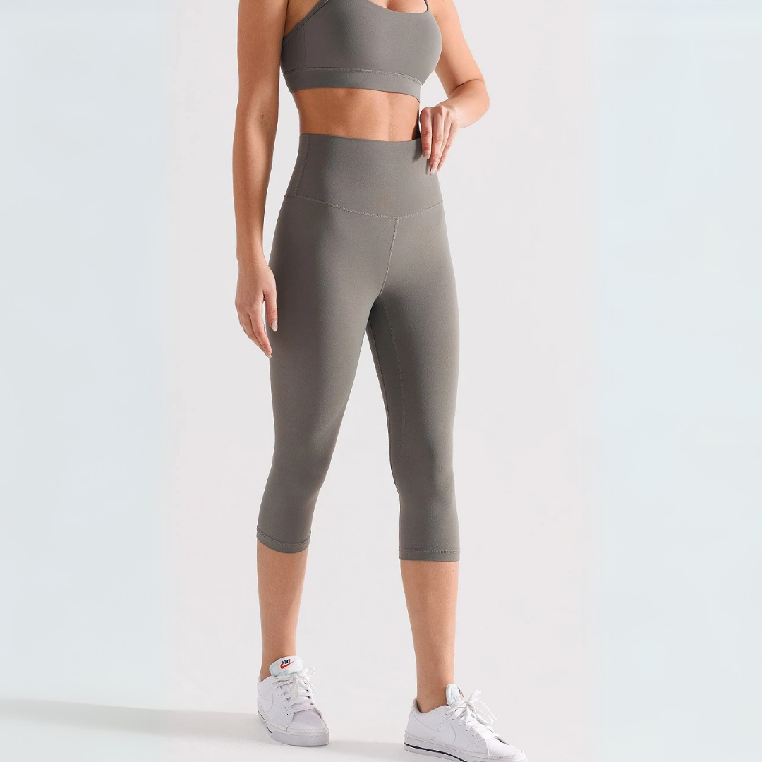 BACK TO BASICS 3/4 LEGGINGS