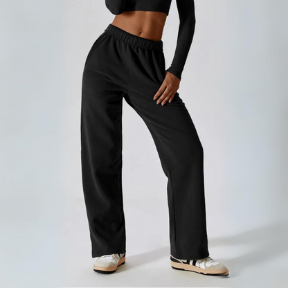 Kira Sweatpants - Elevate your loungewear game with these cozy cotton sweatpants. Featuring an elastic waistband and functional pockets for supreme comfort and everyday convenience.