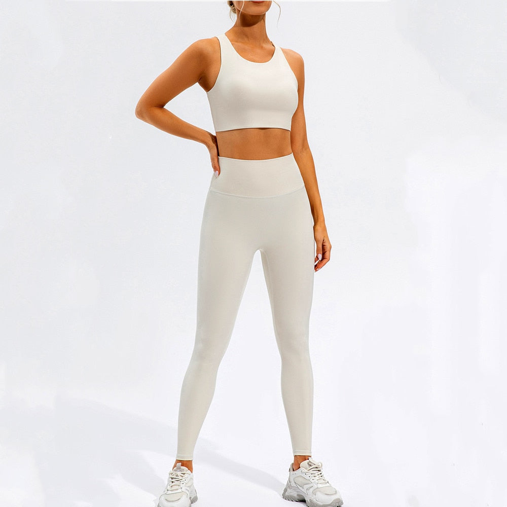  Balance Set - The perfect blend of fashion and function for your active lifestyle. Crafted with quick-dry technology and breathable fabric to keep you comfortable and confident during intense workouts. Stylish asymmetrical design in a range of sizes and colors for a personalized fit that celebrates your individuality. Don't settle for less, embrace your unique style and feel unstoppable in activewear that understands your needs.