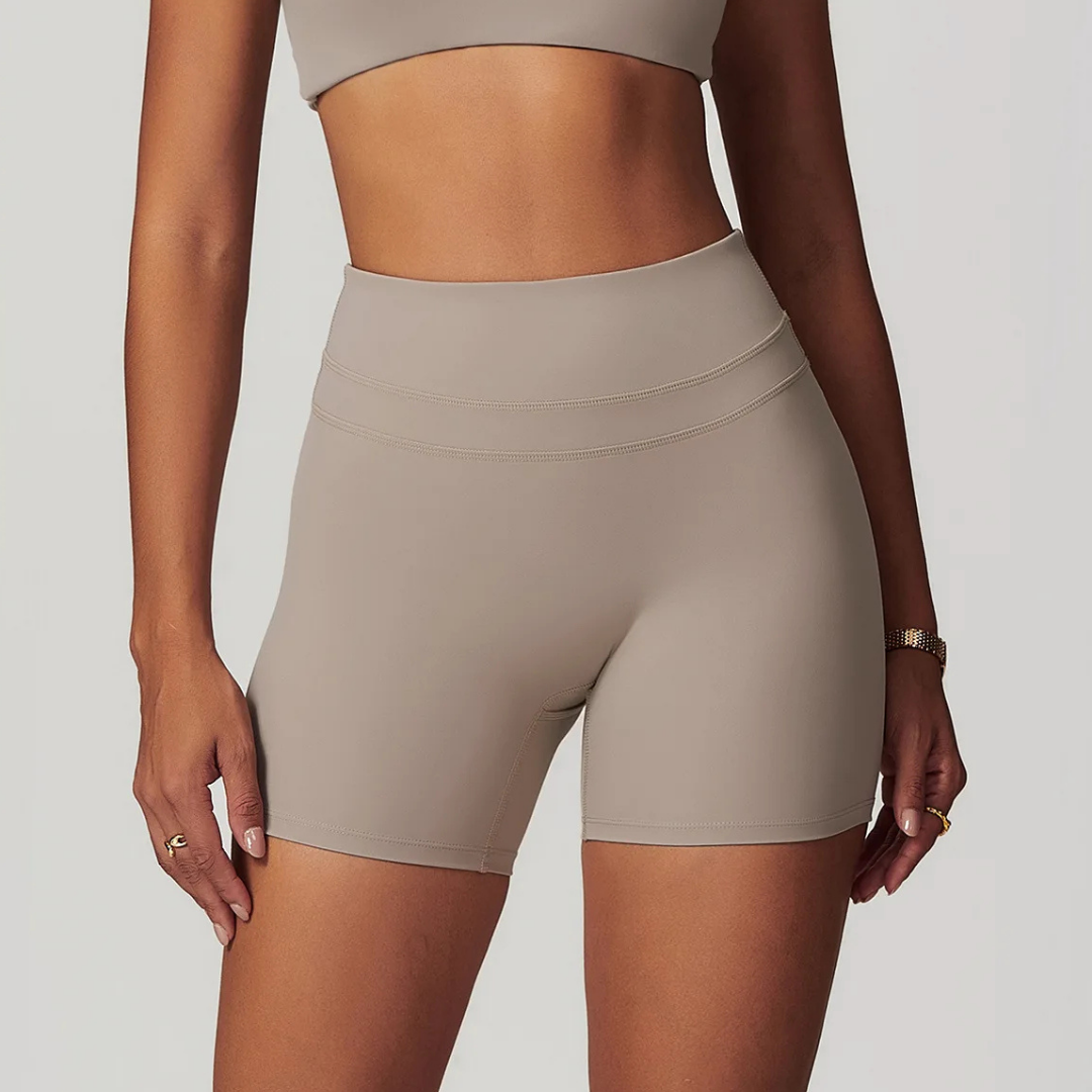 EMMELINE HIGH-WAISTED SEAMLESS SHORTS