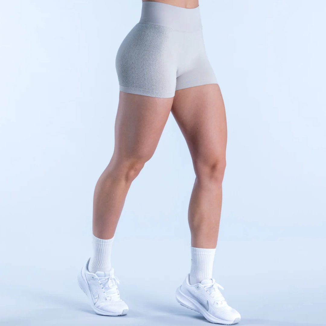 THE AURA SEAMLESS SHORTS