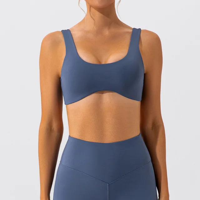 Mila Sports Bra: Elevate Your Fitness Journey with Comfort and Performance - Seamless and Shockproof for Fit Girl Chic. Sweat in Style with Quick Dry, Breathable Fabric, Seamless Design for Maximum Comfort - No Irritating Seams, Medium Support for Low-Medium Impact Exercises. Order Now and Conquer Your Workouts with Confidence!