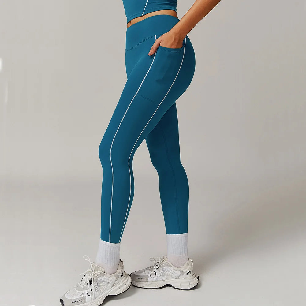THE ISOLA TRACK DETAIL LEGGING