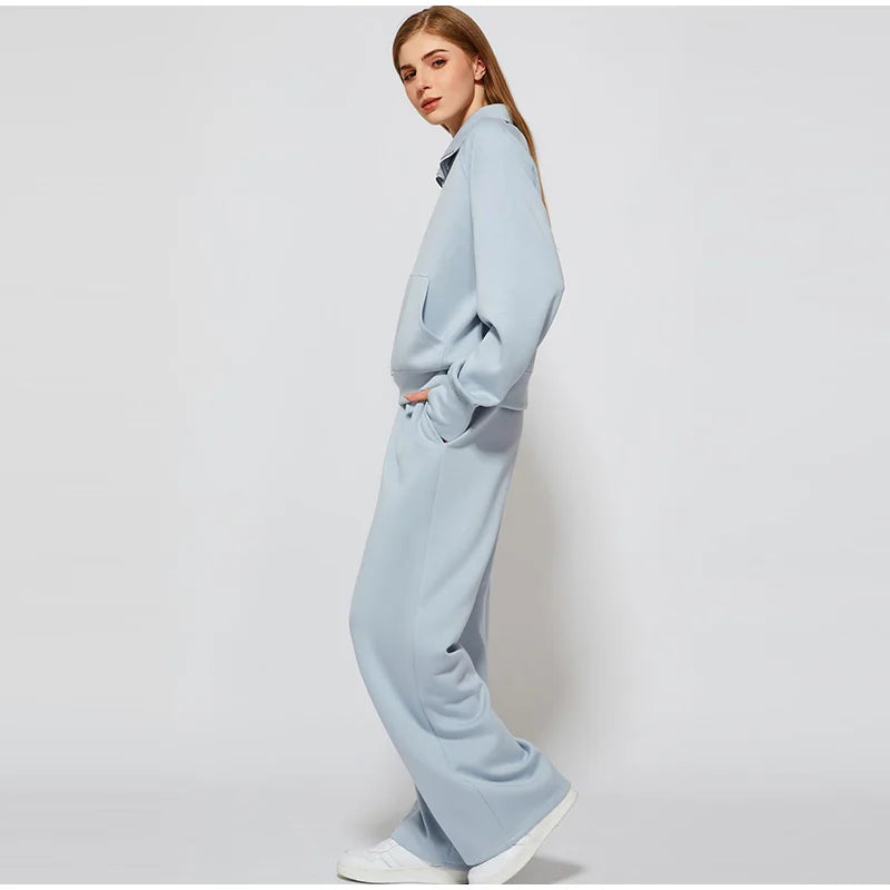 THE LIVADIA LOUNGE SET