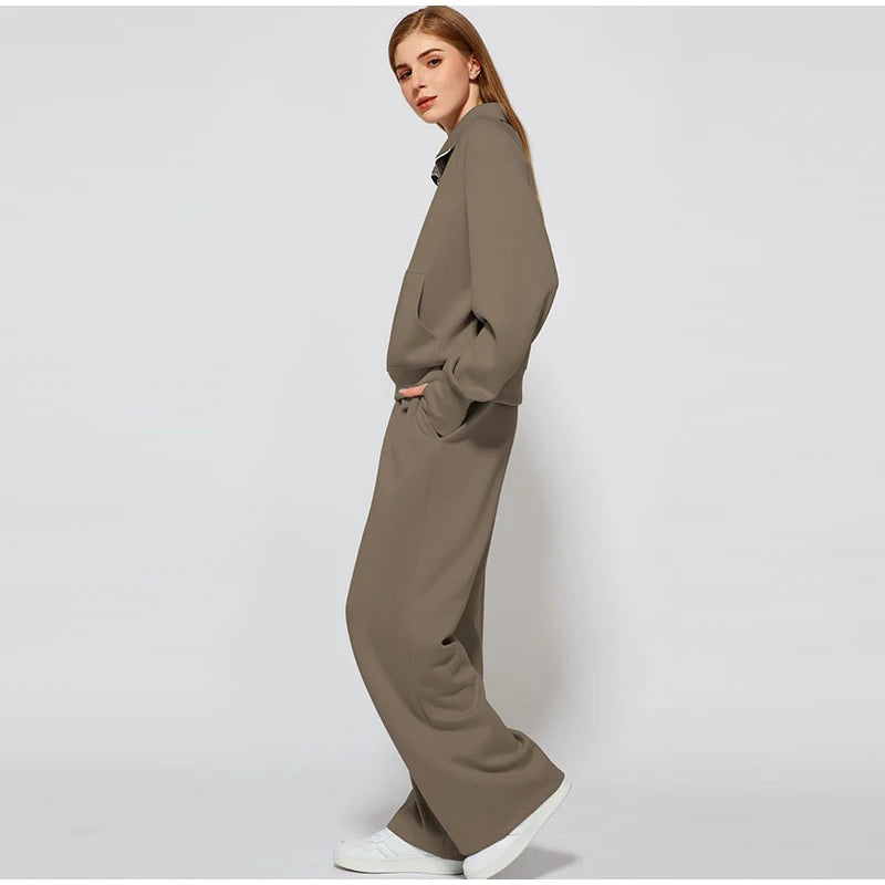 THE LIVADIA LOUNGE SET