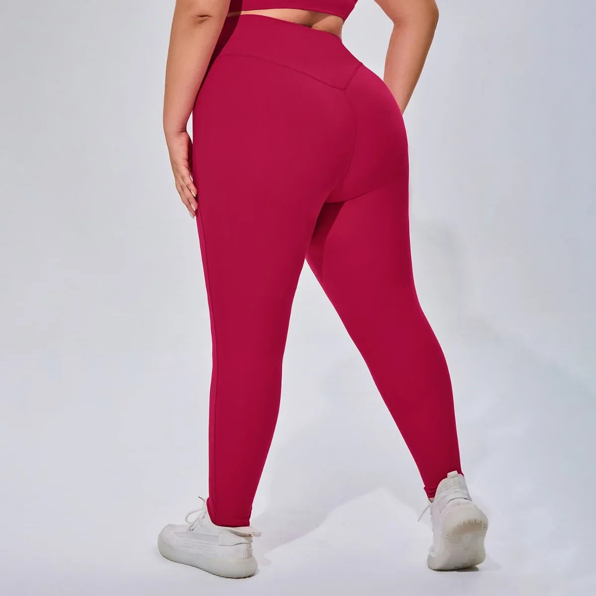 THE LYRIC SEAMLESS CROSS-BACK SET