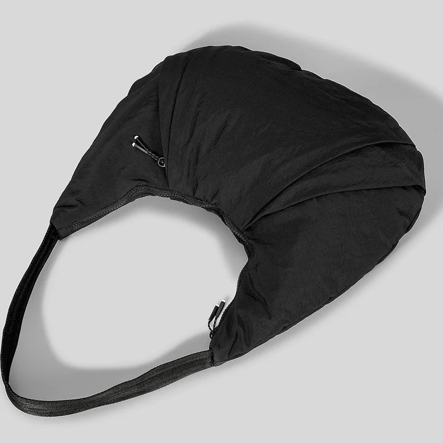 EVERYDAY CRESCENT NYLON BAG