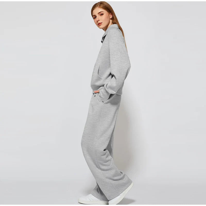 THE LIVADIA LOUNGE SET