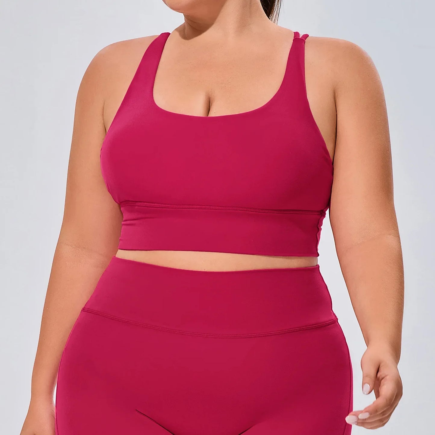 LYRIC SEAMLESS CROSS-BACK SPORTS BRA