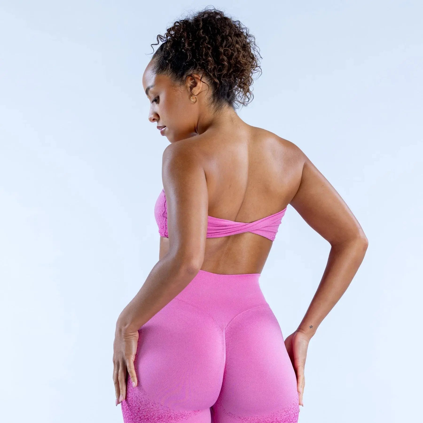 THE AURA BANDEAU TWIST BACK SPORTS BRA-Sports Bras-Gym Giants