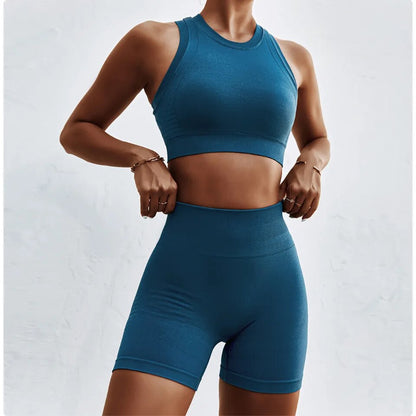 Thalia Set - Breathable and quick-dry spandex for staying fresh and focused. Seamless construction for unmatched comfort during any workout. Elevate your active lifestyle with the stylish and high-performance Thalia Set.