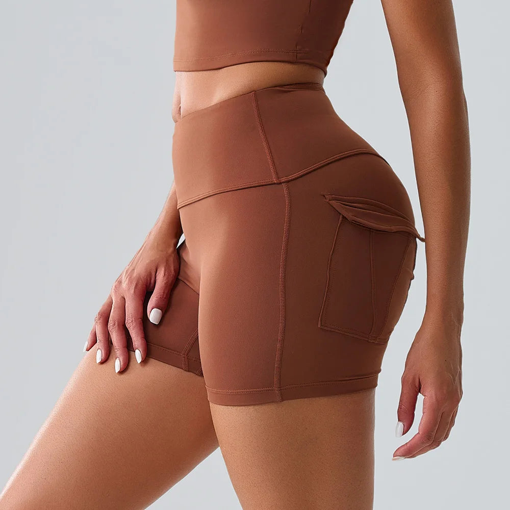 VIANA SEAMLESS MID-RISE SHORTS